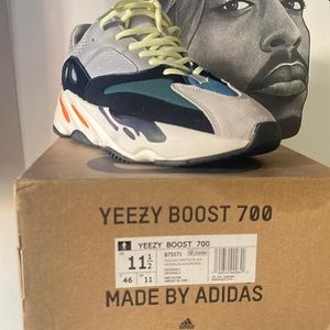 Adidas Yeezy boost 700